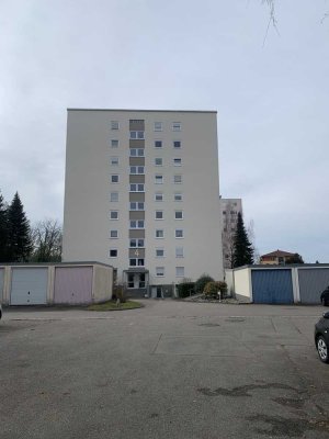 Erstbezug nach Sanierung mit Balkon und Einbauküche: Exklusive 3-Raum-Wohnung in Schopfheim