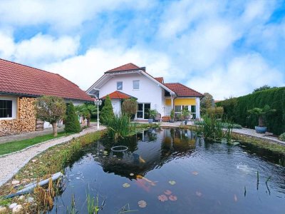 Attraktives Landhaus / EFH mit großem Schwimmteich   Nähe Bad Füssing