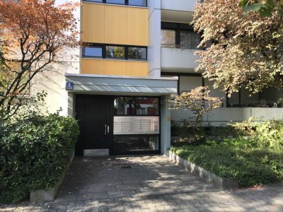 ! Zentrum Fürstenfeldbruck ! 2-Zimmer-Wohnung mit schöner Loggia !