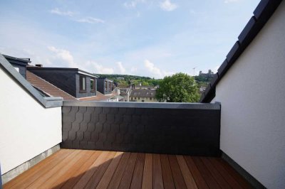 Attraktive 3-Zimmer-Dachgeschosswohnung mit Dachterrasse in Wuppertaler Südstadt zu vermieten