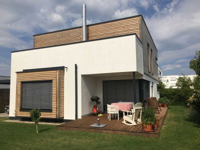 Einfamilienhaus im Bauhausstil - ökologisch und energieeffizient