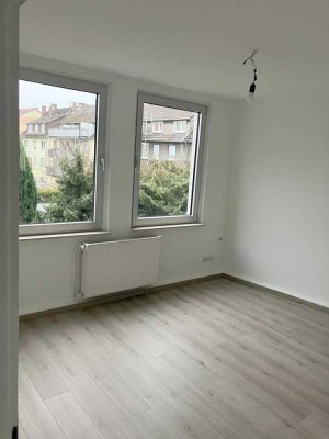 Ideal für Singles - schicke 2-Zimmer-Altbauwohnung zum wohlfühlen!