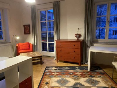 Stilvolles WG-Zimmer-in attraktiver Stadtvilla mit Balkon in Bad Tölz