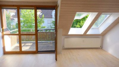 Schicke 2-Zimmer DG-Maisonette Wohnung mit herrlichem Blick zur Schwäb. Alb in Wendlingen/