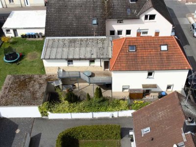 WOHNGENUSS IM STADTZENTRUM -  Einzigartiges Einfamilienhaus mit Einlieger-Whg, Garage und Innenhof