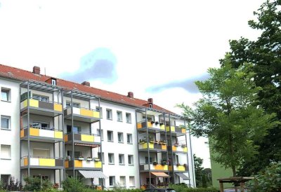 ** 3 Monate kaltmietfrei ** Zum Selbstausbau ! Helle 3-Raum-Wohnung mit Balkon