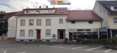 Wohn- und Apartment Haus in Steinen für  Kapitalanleger