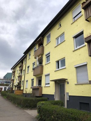 Exklusive, gepflegte 2-Zimmer-Wohnung mit Balkon in Leonberg