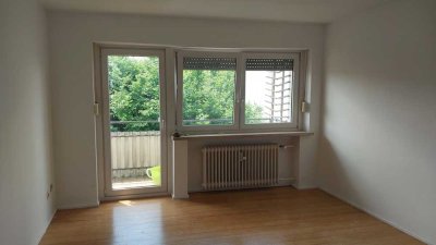 Geschmackvolle 3-Raum-Wohnung mit gehobener Innenausstattung mit Einbauküche in Ampfing