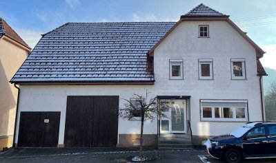 Haus mit Potential auf großem Grundstück in Meßstetten-Tieringen