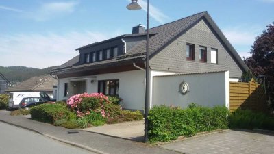 Bad Berleburg Stadt, Baumrain, 2 ZKB, 75m², EBK, Terrasse, Keller, Stellplatz v. privat