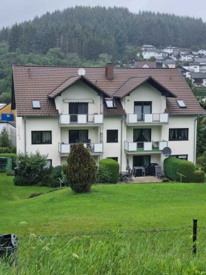 Attraktive Eigentumswohnung mit schöner Aussicht in Hartenrod