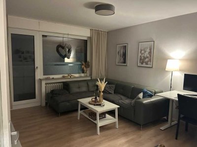 Erdgeschoss! Modernisierte 2-Zimmer-Wohnung mit Balkon und Gartennutzung in Duisburg Röttgersbach