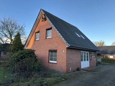 Familiengerechtes, teilmodernisiertes Einfamilienhaus auf einem tollen Grundstück!