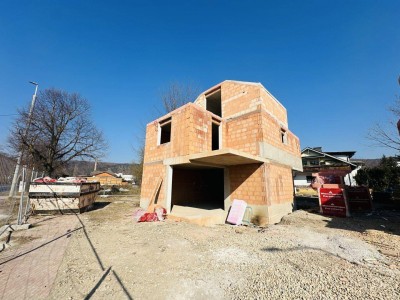 IHR NEUES EIGENHEIM! Doppelhaushälften sowie ein Einfamilienhaus in Pottenstein! 5 Zimmer + zahlreiche Aussenflächen! UNSCHLAGBARE PREISE!