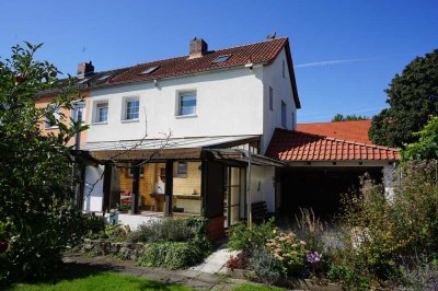 Haus für die Familie auf großem Eigentumsgrundstück stadtnah und ruhig gelegen