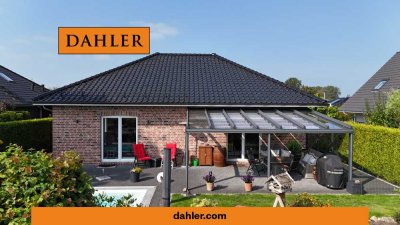 Neuwertiger Bungalow in Feldrandlage mit Pool