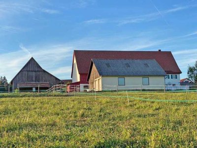 Baden-Württemberg, 52 km von Stuttgart - Haus mit Pferdestall zu verkaufen