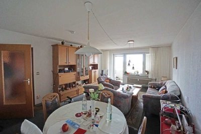 Für Kapitalanleger: Ansprechende, helle 2-Zimmer-Wohnung mit Balkon und Garage