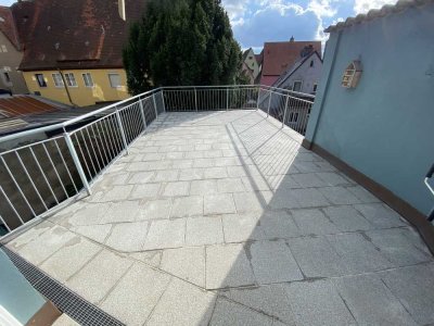 ** Erstbezug nach Renovierung 2,5-Wohnung mit großer Terrasse **