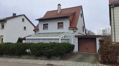 Einfamilienhaus mit schönem Garten in der Nähe der  Stadtbahn in Zaisenhausen zu verkaufen!