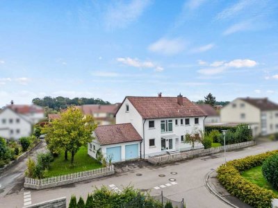 Modern und vielseitig! Attraktives Zweifamilienhaus mit schönem Garten in ruhiger Wohnlage