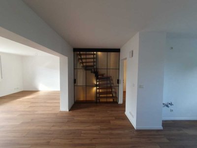 5-Zimmer-Reihenhaus in Schwindegg (neu renoviert)