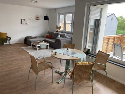 Freundliche 3-Zimmer-Wohnung mit Balkon und Einbauküche in Hirschau
