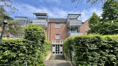 Gemütliche Dachgeschosswohnung mit Balkon im 2. OG in 6-FAMHS in ruhiger Lage von Meerbusch-Osterath