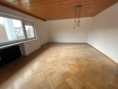 Großzügige 3-Zimmer Wohnung mit EBK und Balkon