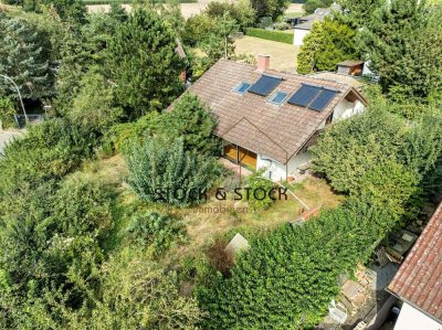 Freistehendes Einfamilienhaus mit großem Garten und viel Potential in Obergriesheim zu verkaufen