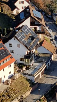 Freundliche und sanierte 3-Zimmer-Maisonette-Wohnung mit Einbauküche in Bad Teinach-Zavelstein