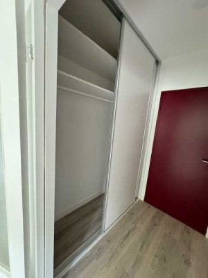 Sanierte, helle 1-Zimmer-Wohnung in ruhiger Lage