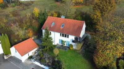 Modernes Einfamilienhaus mit Einliegerwohnung und traumhafter Aussichtslage! WOHNEN in TOPLAGE