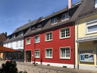 Mehrfamilienhaus in der Fußgängerzone Breisach