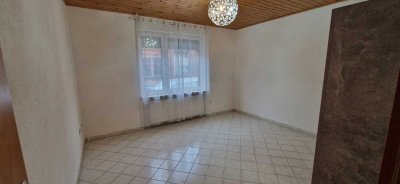 EIGENER GARTEN UND TERRASSE! 3-ZKB ERDGESCHOSS WOHNUNG IM ZENTRUM DIEBURGS