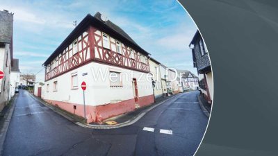 Einzelkulturdenkmal in Eltville-Hattenheim  mit 2 Wohneinheiten, 4 Garagen und großem Innenhof