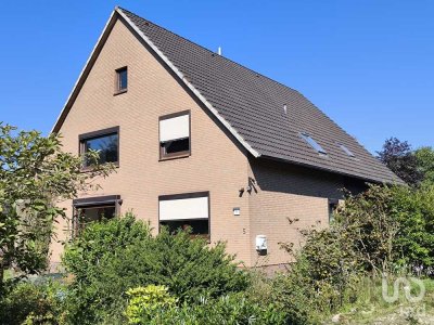 Zweifamilienhaus mit guter Grundriss in Beverstedt! Viel Platz in Toplage.