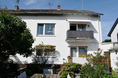 **RESERVIERT** Solides 3-Parteien-Haus mit vielen Möglichkeiten in Darmstadt