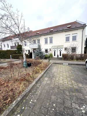 Exklusive Maisonettewohnung I Reihenhaus I Terrasse I Garten I 3 Balkone I Tiefgarage I Stellplatz