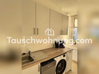 Tauschwohnung: Sonnige 2 Zimmer Altbau Wohnung (Winterhude) gegen größer