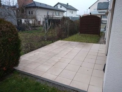 Schöne 2-Zimmerwohnung mit Terrasse und Garten in Dietersheim