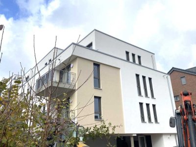 Tolles Penthouse • Großer Balkon • Aufzug • Topp-Ausstattung