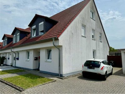Preiswertes, gepflegtes 6-Zimmer-Reihenendhaus mit geh. Innenausstattung und EBK in Limbach Kirkel
