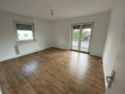 Moderne 3-Zimmer-Wohnung mit Balkon in ruhiger Lage von Kaiserslautern.