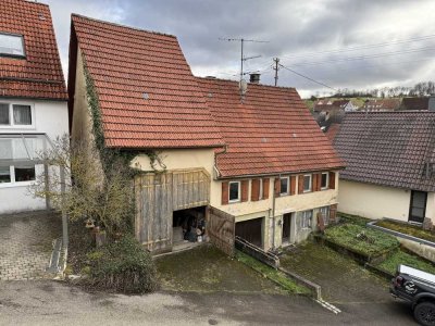 Haus mit Scheune im Ortskern Bad Urach-Wittlingen