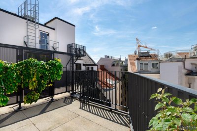 LOFTARTIGE NEUBAUWOHNUNG MIT BALKON AUF WOHNEBENE UND DACHTERRASSE II ERSTBEZUG II NÄHE SIEBENBRUNNENPLATZ II