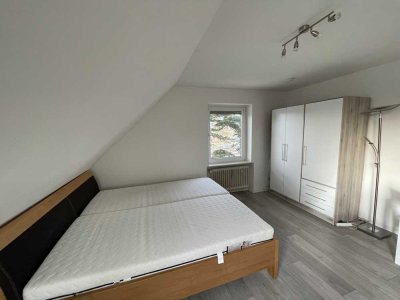 Geschmackvolle 1-Zimmer-DG-Wohnung in Mönchengladbach