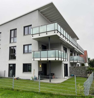 Hochwertige 3-Zimmer Erdgeschosswohnung mit schönem Gartengrundstück in zentraler Lage von Mainburg!