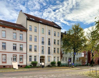 Helle 3.Zi. Wohnung, 2.OG, zentral in Brandenburg an der Havel